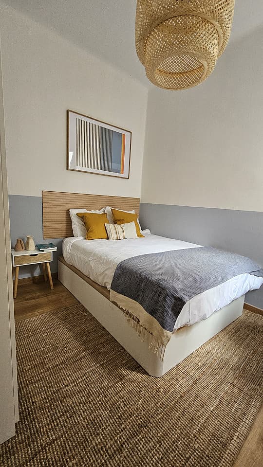  Room 3  -  Spacious Coliving Room in Eixample - Ideal for Students & Professionals  - Gallery -  19