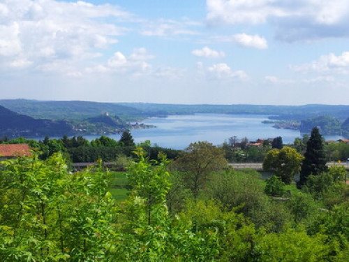 Relaxing retreat overlooking the lake - Gallery - 8
