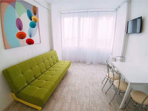 Spacious and Bright Room with Panor