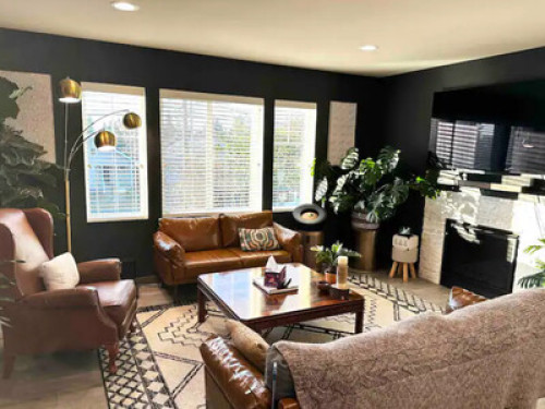 Central Tacoma Homestay