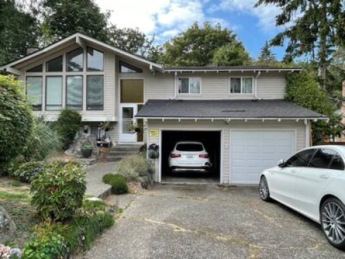 Spacious room for rent 