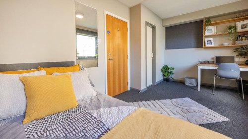 Clarence Dock Village - Gallery - 9