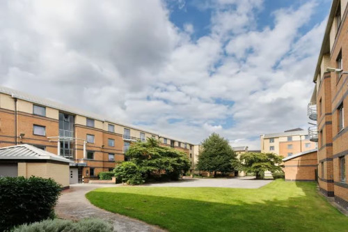Clarence Dock Village - Gallery - 6
