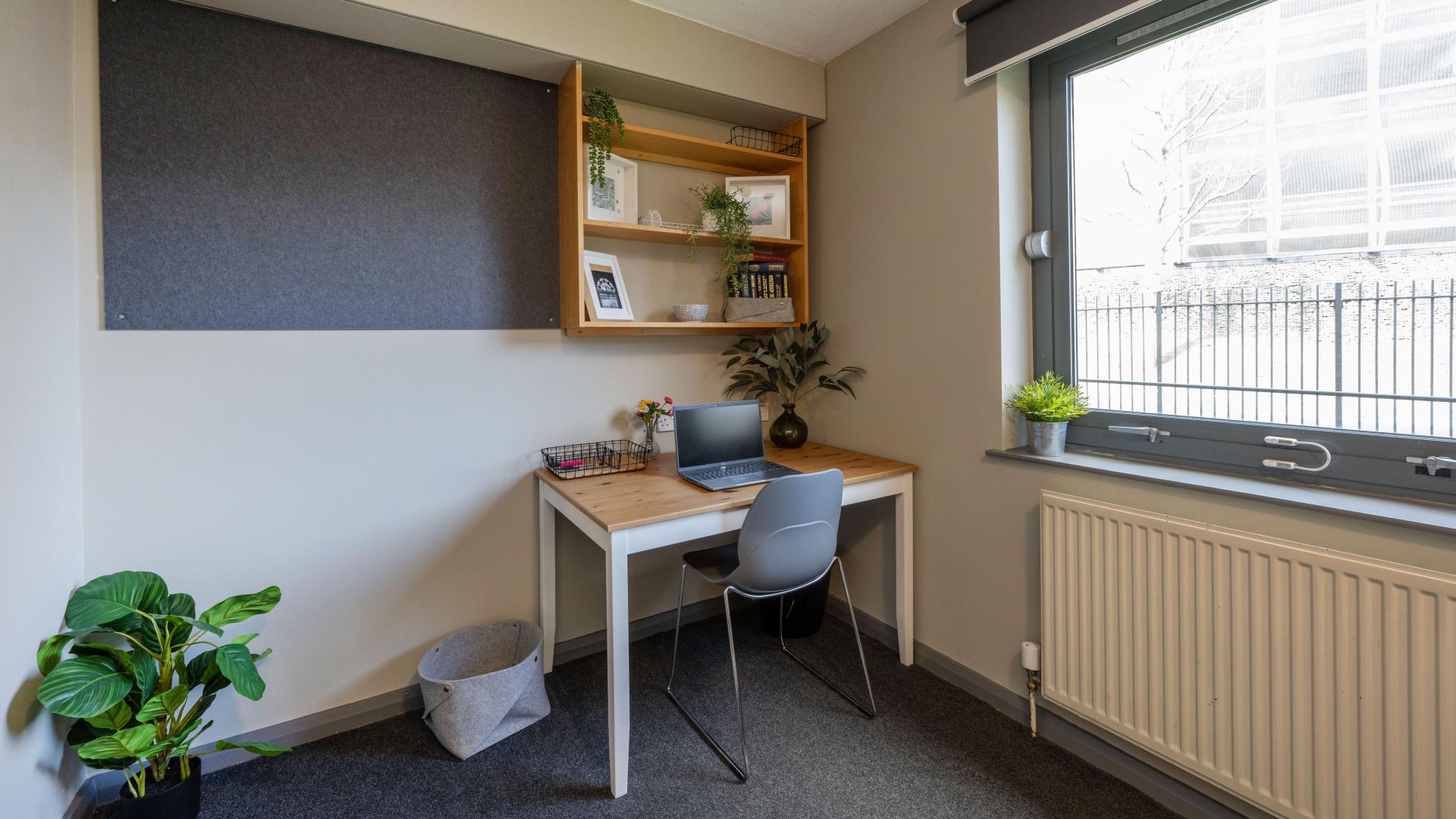 Premium En-Suite - Clarence Dock Village - Gallery - 4