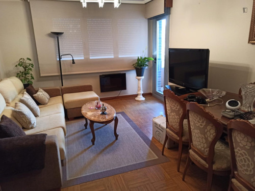 Comfortable double bedroom well connected to the university and the city center - Gallery - 16