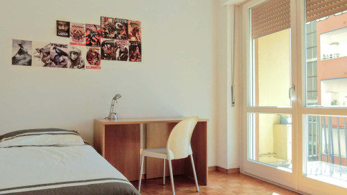 Room in Via Giacomo Matteotti, Trento for 75 m² with 3 bedrooms