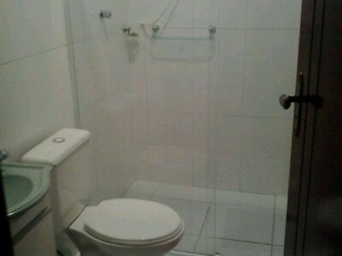 Family a couple and 3 grandchildren