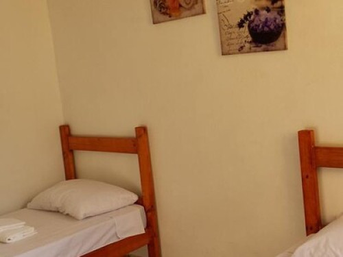 Hostel rooms and individual Coleti - Gallery - 14