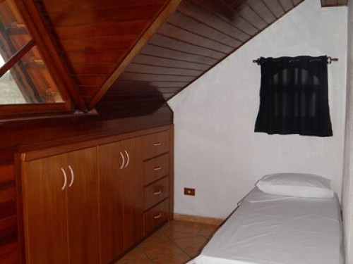 Hostel rooms and individual Coleti - Gallery - 10