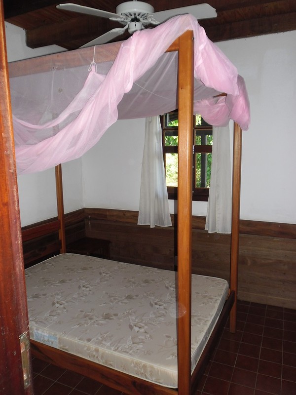 Four Poster With Mosquito Net(Full Room) - 1