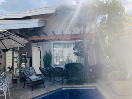 Casa de família 