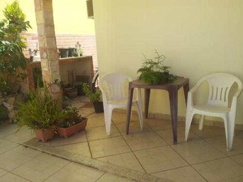 Lover of good conversation and tours