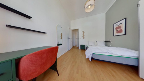 Pleasant double bedroom in Centre-Ville