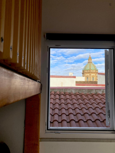 Cozy studio, with sunny rooftop terrace