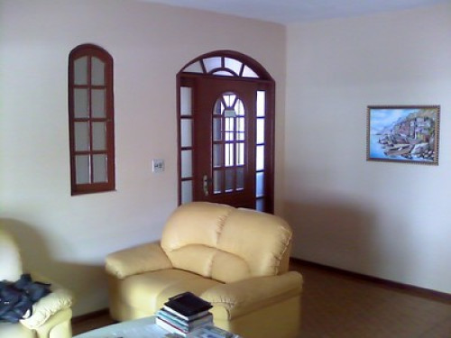 WIDE AND COMFORTABLE HOME