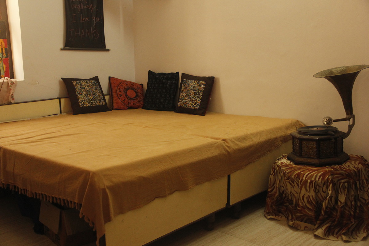 Room 1/ EARTH(Single Bed) - 1