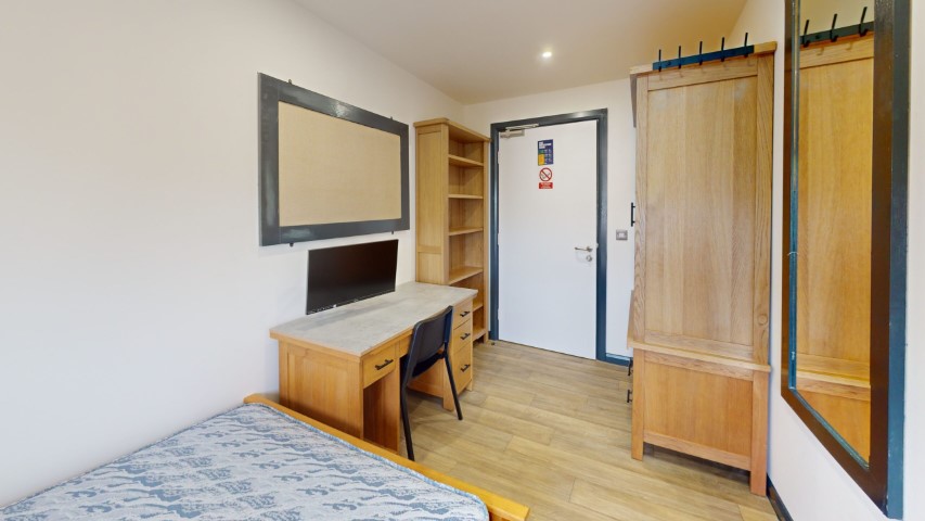  Flat 9  -  Stepney Lane, Anolha House  - Gallery -  6
