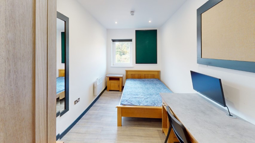  Flat 3  -  Stepney Lane, Anolha House  - Gallery -  4