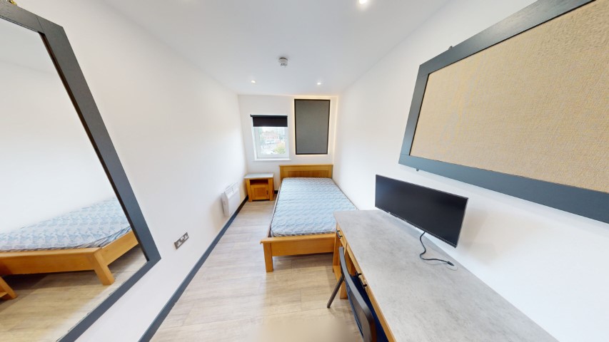  Flat 13  -  Stepney Lane, Anolha House  - Gallery -  6
