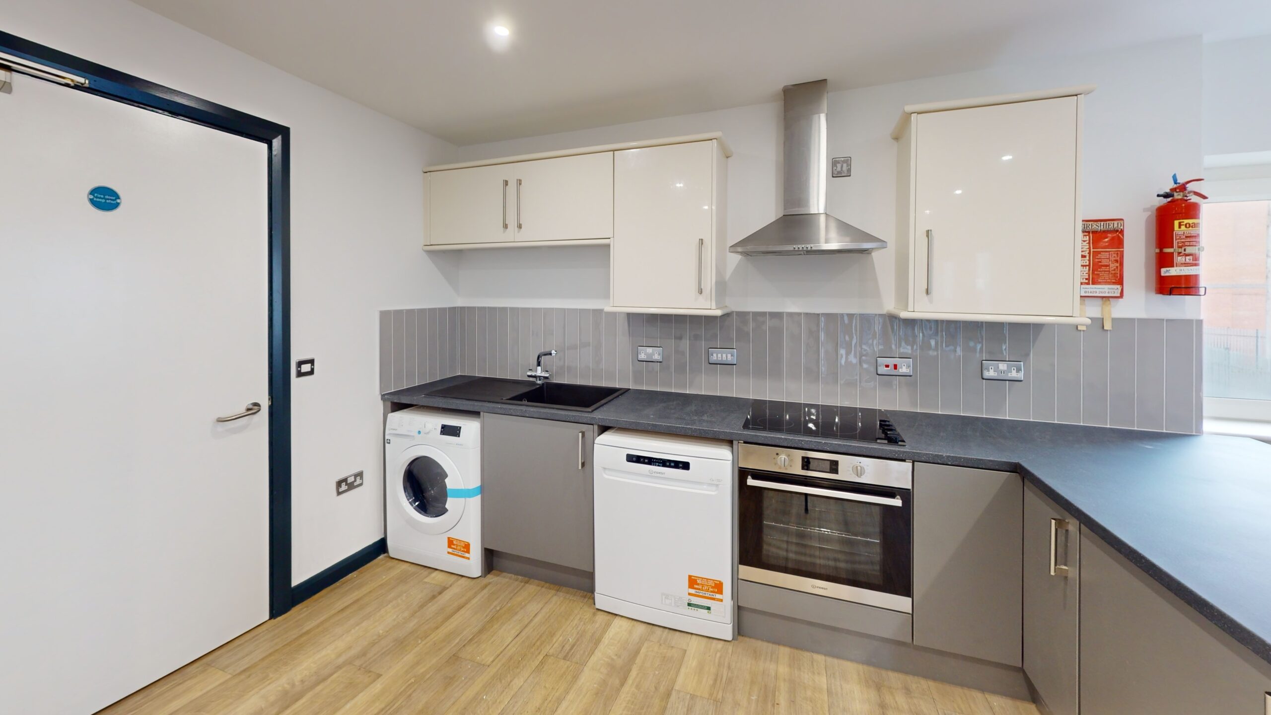 Dulcie House, Flat 1 - Dulcie House - Gallery - 6