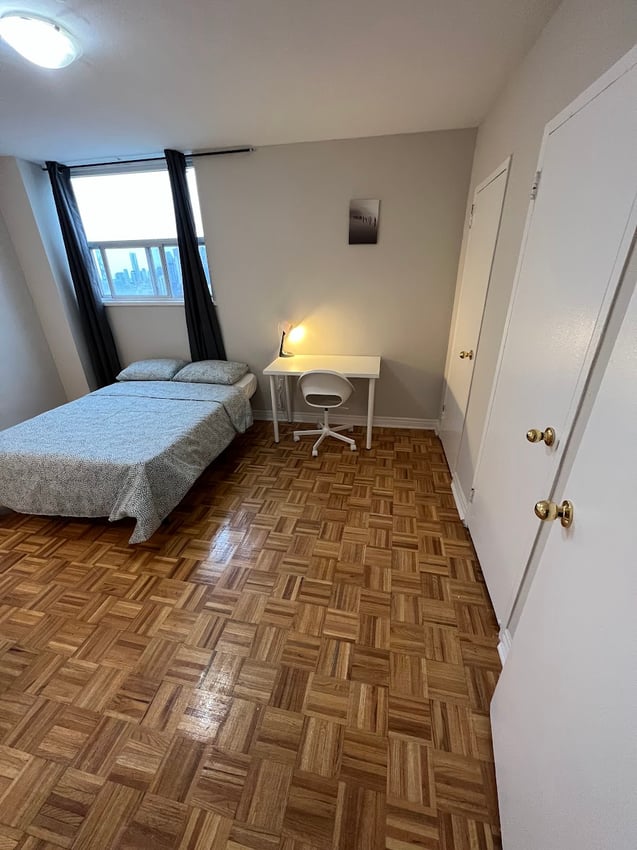 34 - Premium Deluxe - Premium Deluxe - Wellesley St E & Parliament St - Gallery - 7