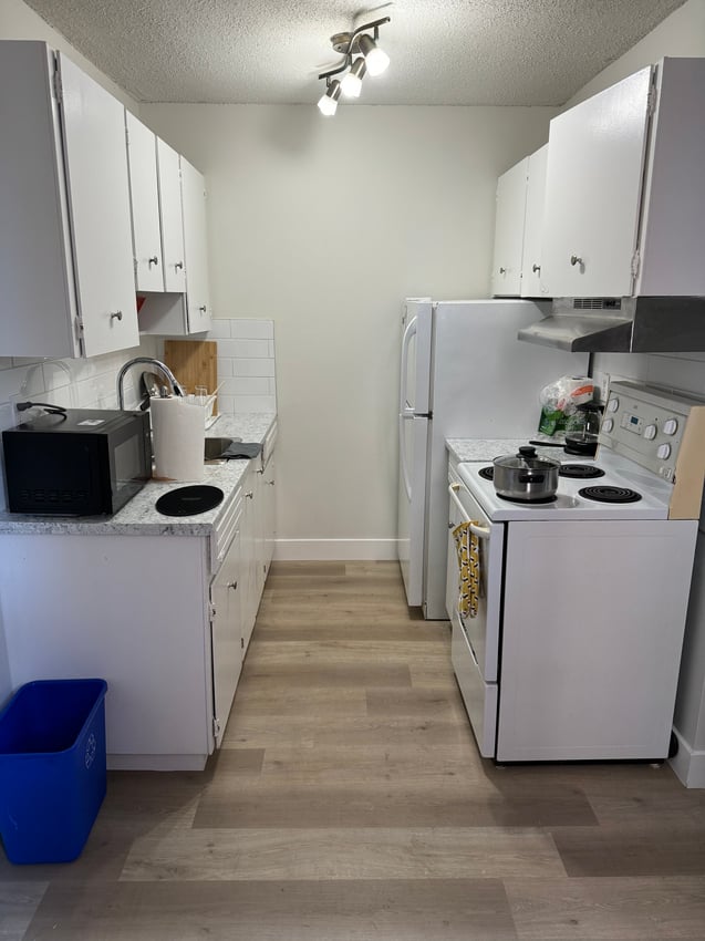  317 - Premium Deluxe  -  Ultra Premium Deluxe Room - 12 Avenue SW & 13 Avenue SW  - Gallery -  1