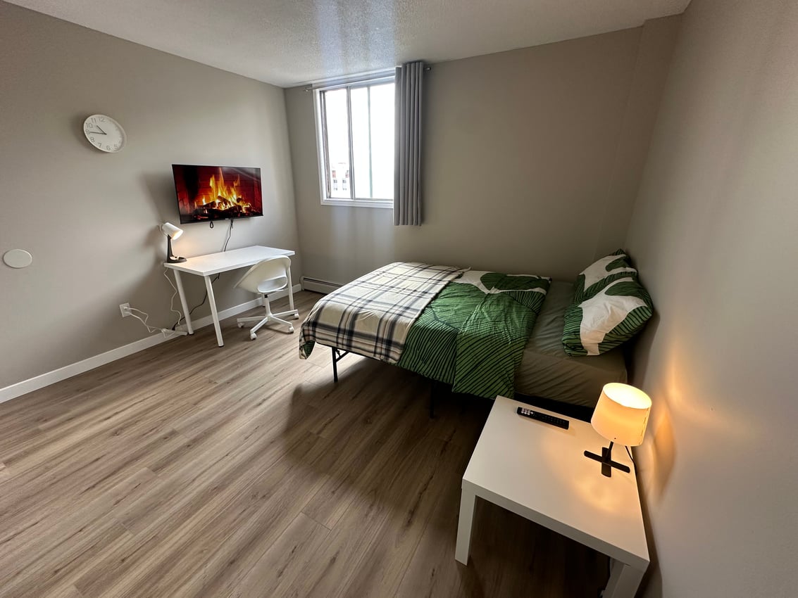  275 - Premium Deluxe  -  Ultra Premium Deluxe Room - 12 Avenue SW & 13 Avenue SW  - Gallery -  7