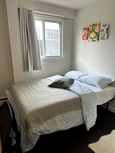 Premium Deluxe - 1 Street SW & 13 Avenue SW