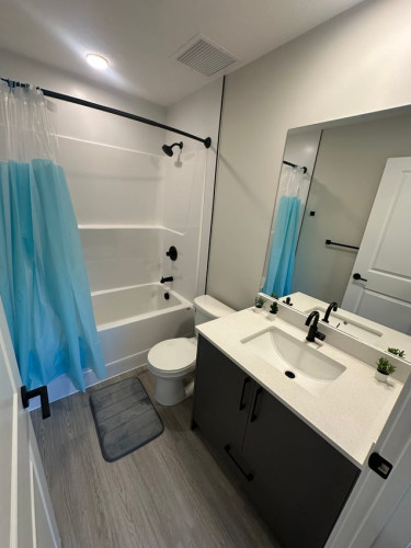 Master Room - 17 Avenue SW & 7 Street SW - Gallery - 81