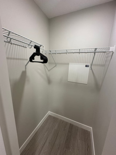 Master Room - 17 Avenue SW & 7 Street SW - Gallery - 29