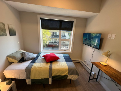 Master Room - 17 Avenue SW & 7 Street SW - Gallery - 40
