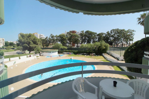 Captivating 1 Bedroom Apartment with a balcony close to Three Castles Beach - Gallery - 14