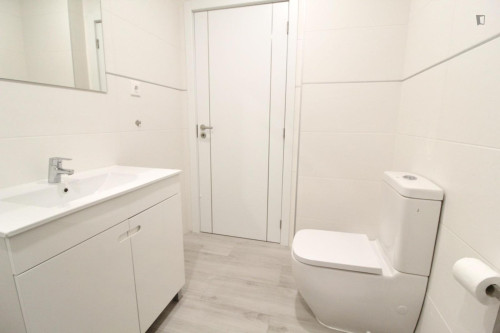 Captivating 1 Bedroom Apartment with a balcony close to Three Castles Beach - Gallery - 6