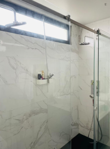 Breathtaking 3 Bedroom Apartment with a balcony close to South Beach - Gallery - 6