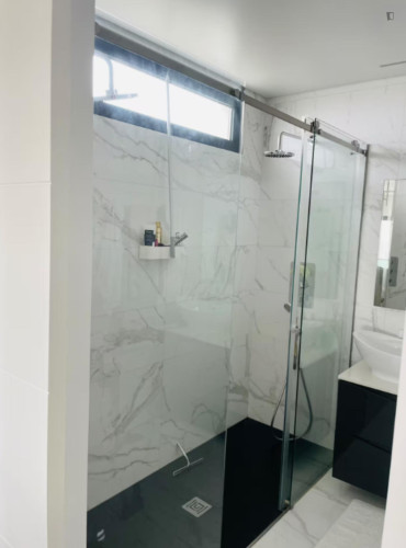 Breathtaking 3 Bedroom Apartment with a balcony close to South Beach - Gallery - 8