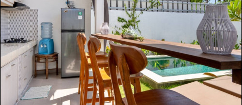 Vibrant Coliving Villa in Canggu: Work, Surf & Connect in Bali's Tropical Paradise