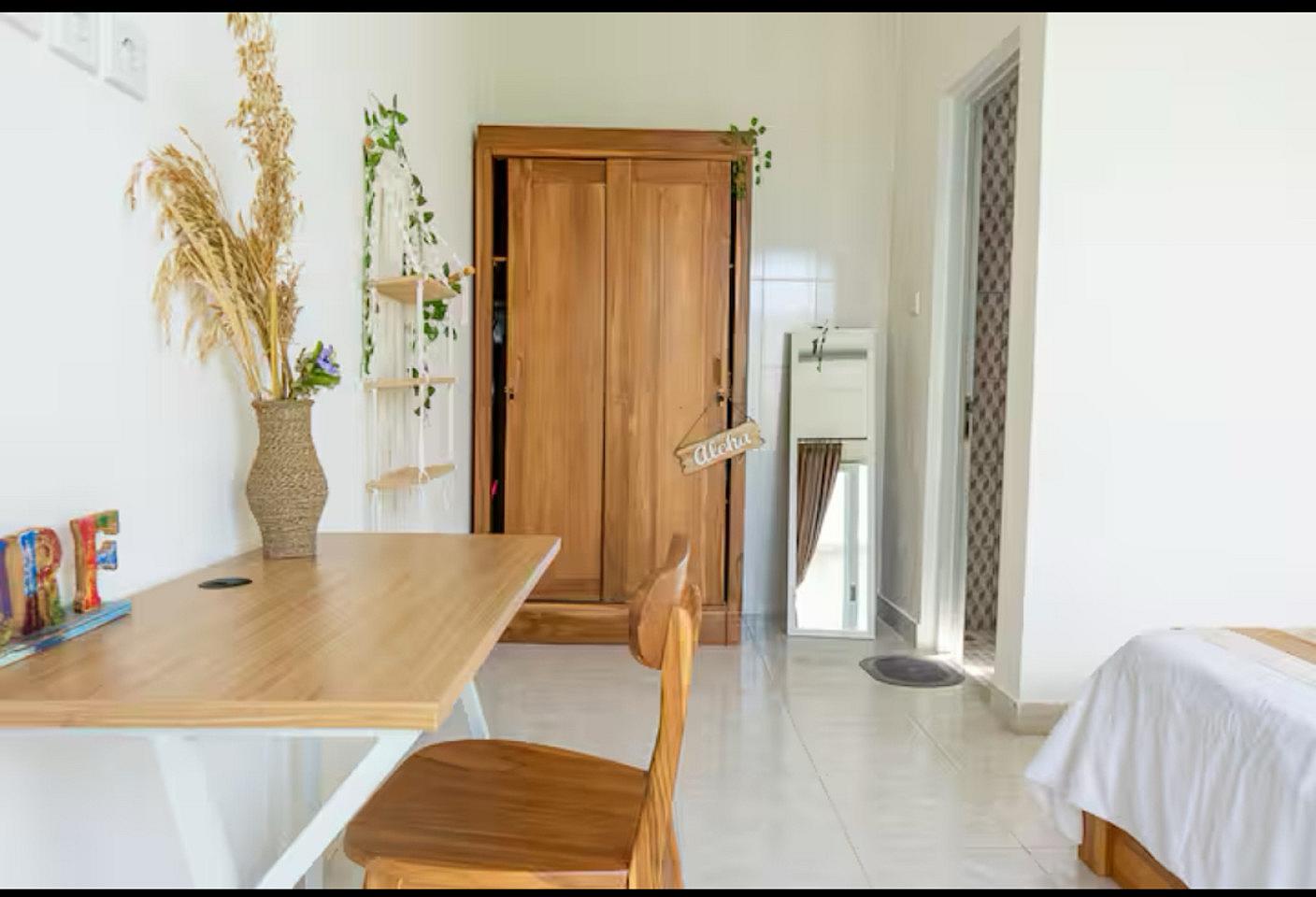 Room Suksma - Vibrant Coliving Villa in Canggu: Work, Surf & Connect in Bali's Tropical Paradise - Gallery - 9