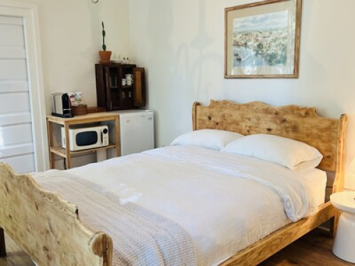 Walkable to Downtown Wilmington 