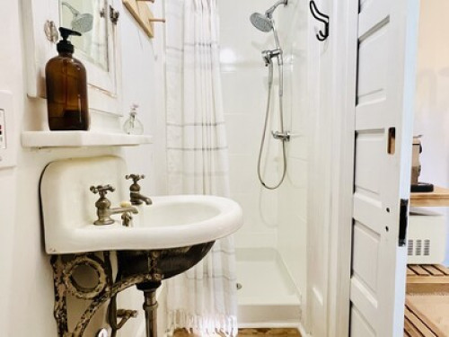 Walkable to Downtown Wilmington 