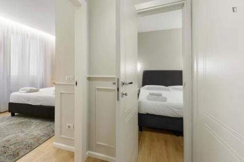 Charming 2-Bedroom Apartment in Florence