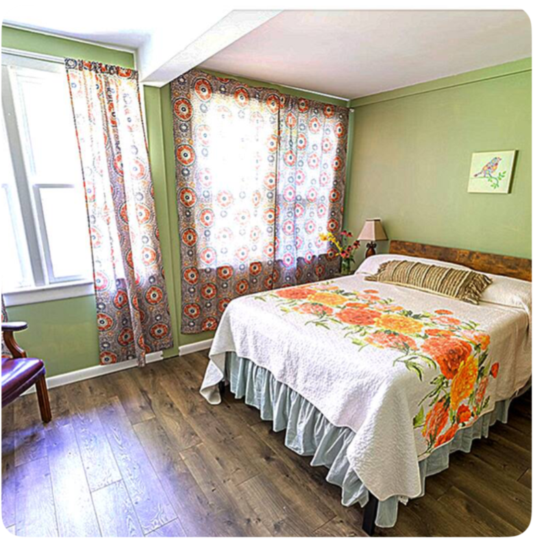 Cozy Room With Sofa(Single Bed)  -  Cozy Retreat in Blacksburg   - Gallery -  1