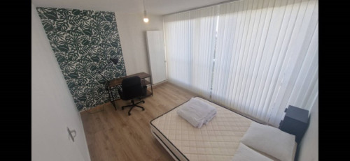 120m² Private room in a flatshare for 5 people