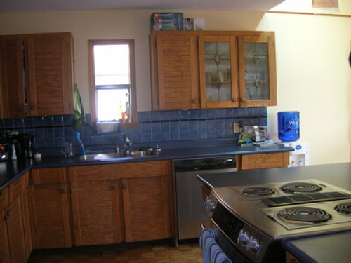 spacious room in a great location! - Gallery - 6