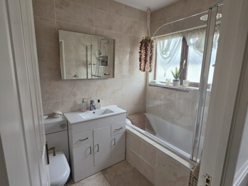 Single Room - Gallery - 11