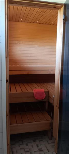 Private room in a spacious, cosy detached house in Vantaa, at Helsinki, border - Gallery - 6