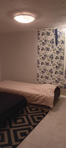 Own room in a spacious 248m2 detached house in Vantaa, near the Helsinki border