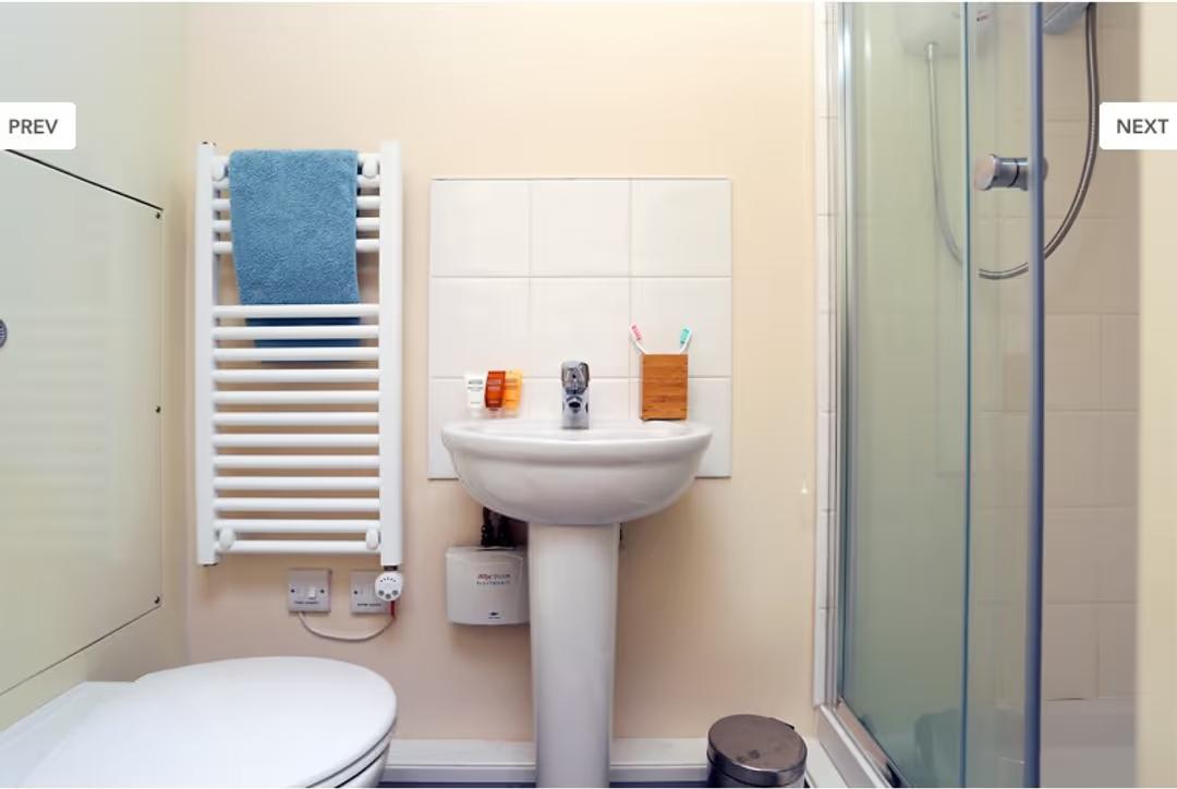 Deluxe En-Suite - KP House - Gallery - 10