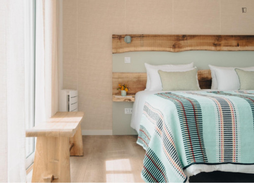 Relaxing 1 Bedroom House in a complex with a pool close to São Sebastião Beach