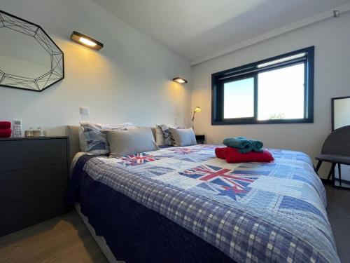 Amazing Twin Bedroom With En-Suit Bathroom, close to Porto University