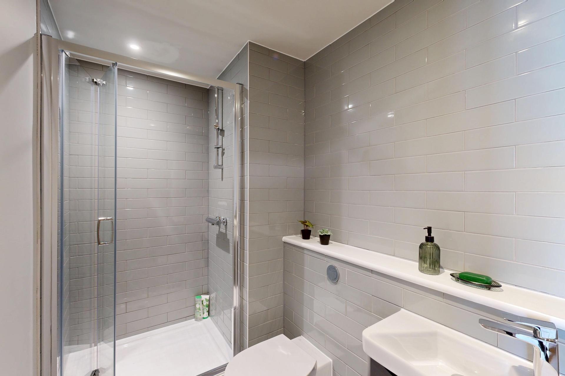  Superior Studio  -  Burnsall House  - Gallery -  50